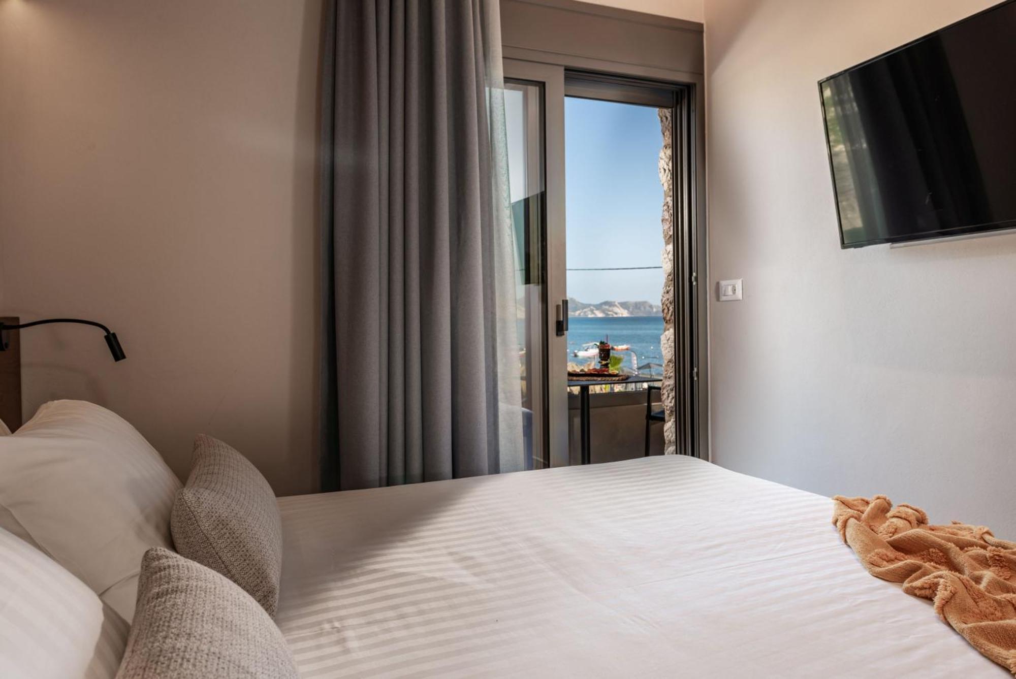 Horizon Apartments - Beachfront Luxury, By Zantewize Laganas Eksteriør billede