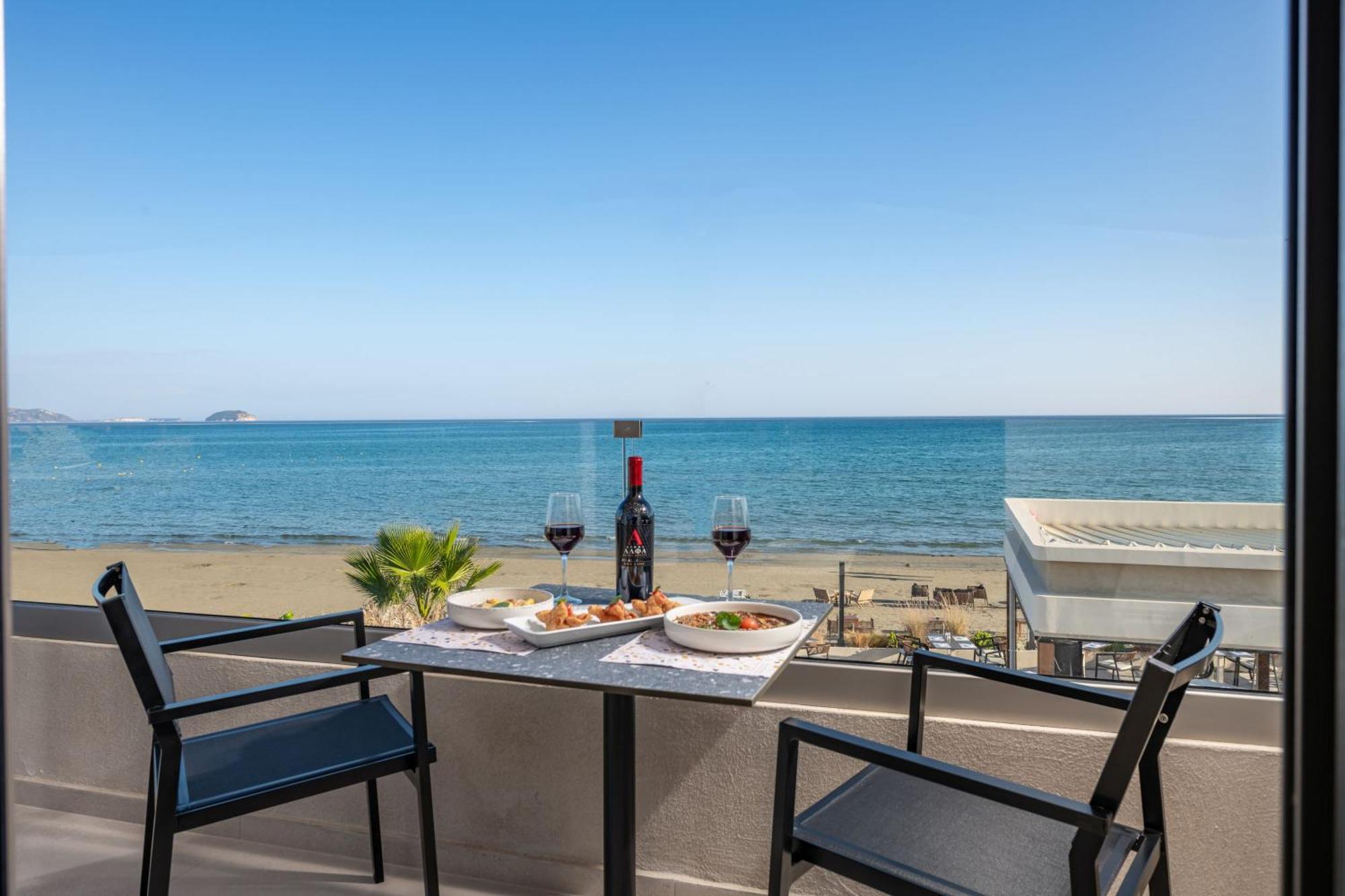 Horizon Apartments - Beachfront Luxury, By Zantewize Laganas Eksteriør billede