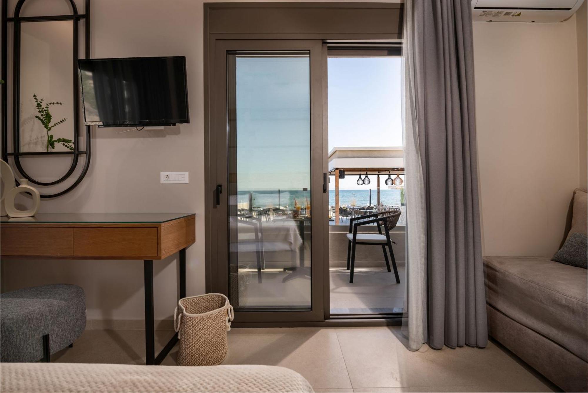 Horizon Apartments - Beachfront Luxury, By Zantewize Laganas Eksteriør billede